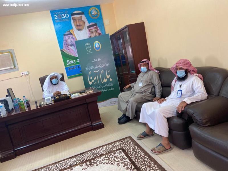 مدير عام فرع هيئة الحدود الشمالية المكلف يقوم بجولة تفقدية على هيئة العويقيلة  