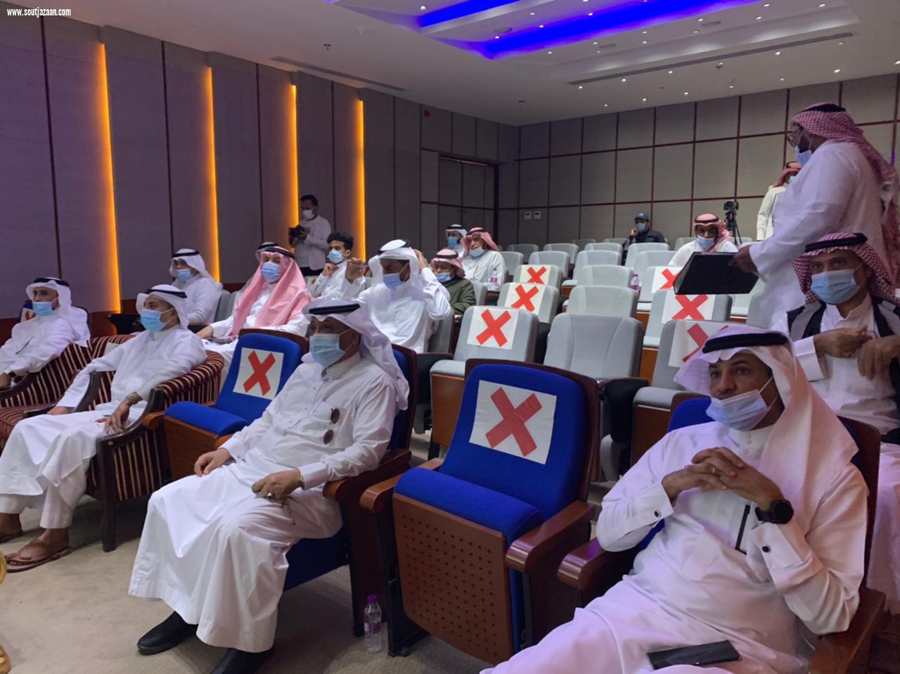 مدير عام فرع وزارة الموارد البشرية والتنمية الاجتماعية بجازان يدشن مبادرة الدعم المجتمعي لتوزيع الأجهزه الكهربائية