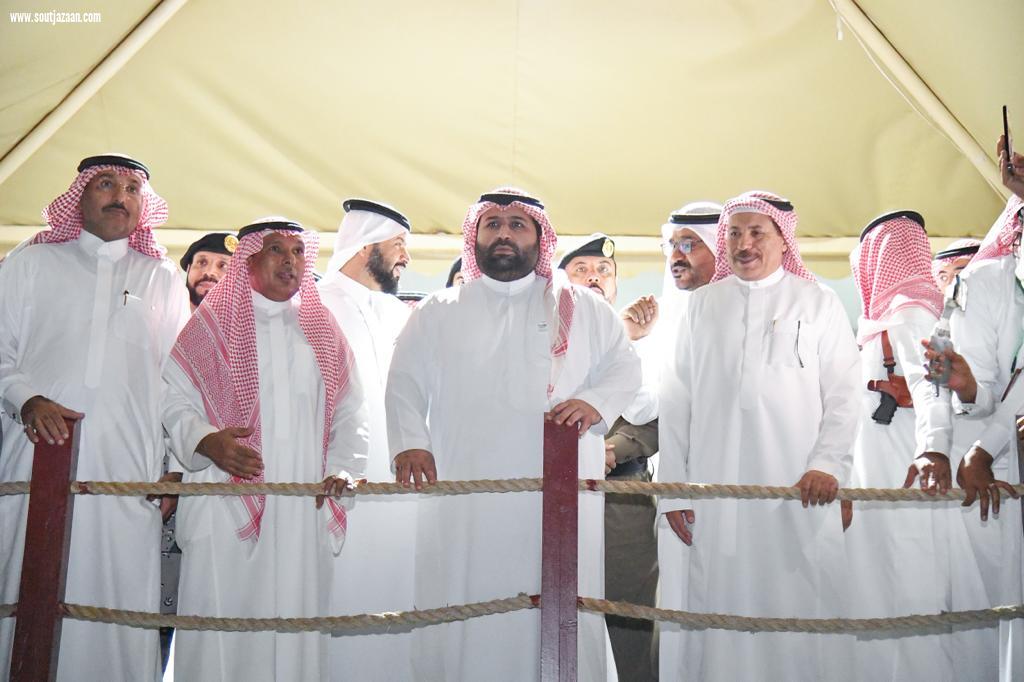 سموُّ الأميرِ محمد بن عبدالعزيز يشاركُ أهاليَ فرسان صيدَ سمك الحريد ويدشِّنُ عددًا من المشروعات بالمحافظة