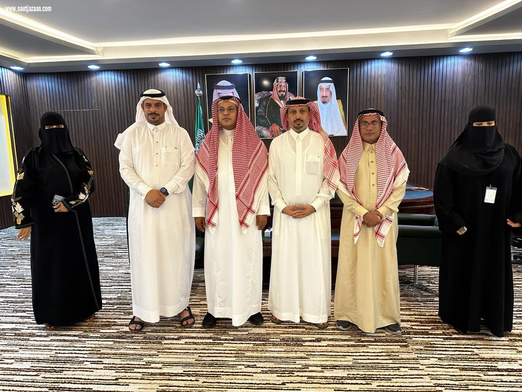 مدير عام فرع وزارة الموارد البشرية والتنمية الاجتماعية بجازان يزور محافظ العارضة والوحده الضمانية