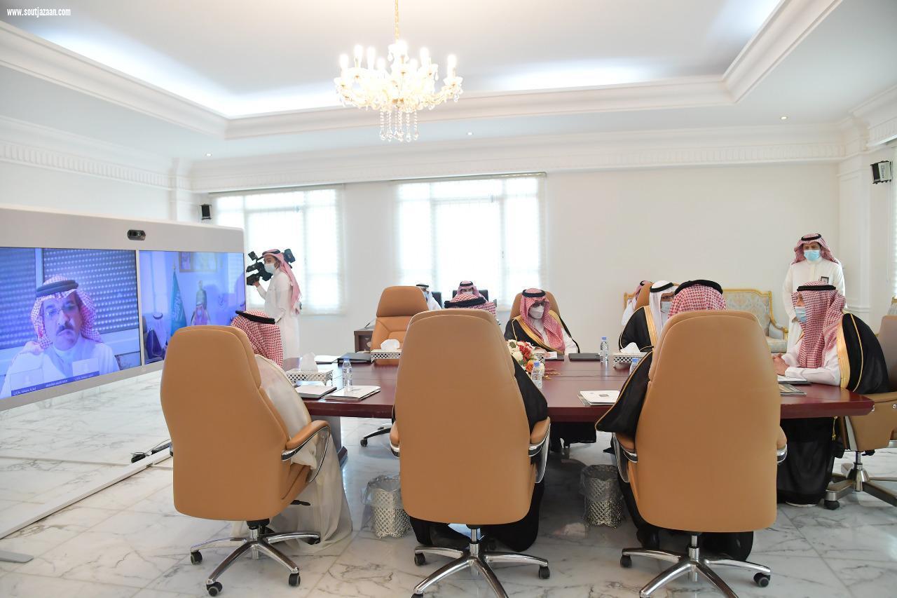 سمو أمير منطقة جازان يرأس اجتماع اعضاء مجلس إدارة هيئة تطوير وتعمير المناطق الجبلية بالمنطقة 
