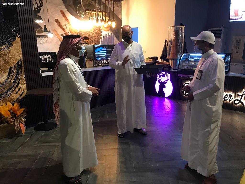 الموارد البشرية بجازان تنفذ جولات ميدانية للتأكد من تطبيق قرارات التوطين