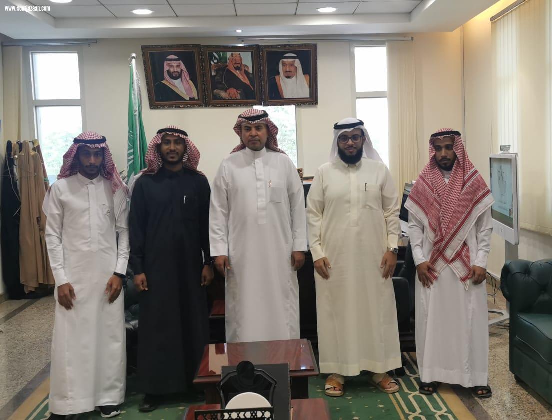 مدير عام فرع وزارة الموارد البشرية والتنمية الاجتماعيةبجازان  يستقبل رئيس جمعية احسان لحفظ النعمة ويتسلم التقرير السنوي