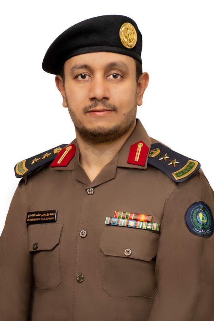 فيما تضررت بعض المنازل بإحد المسارحة جراء سقوط الشظايا | اعتراض طائرة مسيرة اطلقتها المليشيا الحوثية والدفاع المدني يبين الحادثة