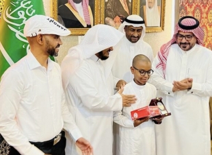 تعليم فرسان يكرم الطالب محمد قمر الدين