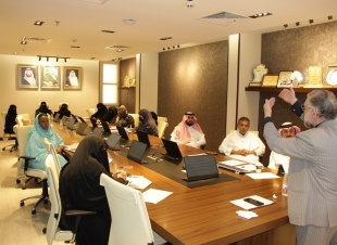 فرع الرئاسة العامة لهيئة الأمر بالمعروف بمنطقة عسير يفعّل الحافلة التوعوية
