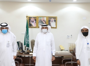 تبرز أهمية توحيد الكلمة وتعزيز مفهوم اللحمة الوطنية محافظ صامطة يدشن حملة رب اجعل هذا البلد آمنًا