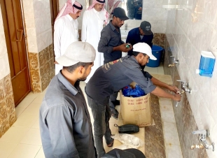 إدارة المساجد والدعوة والارشاد وفرع الشركة الوطنية للمياه بمحافظة حفرالباطن ينفذان مبادرة خليها عادة وعبادة لترشيد استهلاك المياه