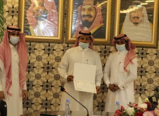 بلدية مركز القفل تكرّم موظفيها المتميزين