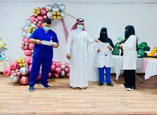 مستشفى الحُرّث يكرّم الطاقم التمريضي بقسم الطوارئ 