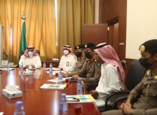 محافظ وادي الدواسر يرأس اجتماع التحضيرات النهائية للاحتفال باليوم الوطني الـ 91 
