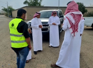 محافظ أبو عريش المكلف يتفقد مشروع المياه في قرية صعبة الجنوبية