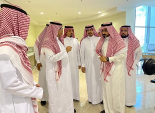 أمين منطقة جازان يدشّن مركزي مراقبة المدينة والاستثمار