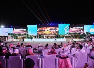 سموُّ أمير منطقة جازان يرعى حفلَ تخريج الدفعة الـ18 من طلبة جامعة جازان