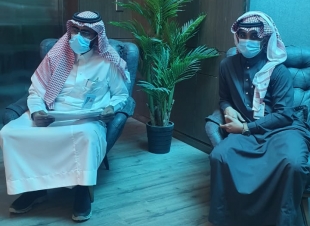رئيس بلدية صامطة يستقبل فريق من القطاع الصحي بمنطقة جازان