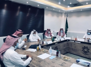 الحوشاني يختتم زيارته لتقني عسير 