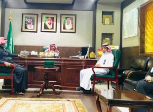 مشيداً بالانجازات ودعمه لتسخير الامكانيات | محافظ ‫محافظة ابوعريش‬ يكرم عددا من القطاعات والمشاركين لجهودهم المتميزة في نجاح البرامج والفعاليات