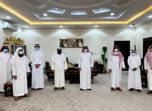 محافظ صامطة يلتقي رئيس وأعضاء جمعية سمعك