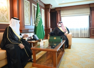 سمو أمير جازان بالنيابة يدشن حملة التوعية بسرطان الثدي بالمنطقة 