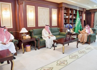 سمو أمير منطقة جازان يدشن البوابة الإلكترونية لهيئة تطوير وتعمير المناطق الجبلية ويتسلم التقرير السنوي