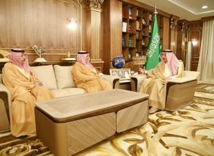 سمو أمير منطقة جازان يستقبل معالي وزير التعليم
