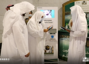 السديس يدشن مبادرة بذكائنا صنعنا بالمسجد الحرام