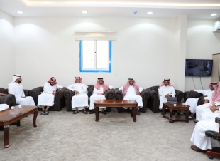 محافظ صامطة المكلف يفعل مبادرة الإفتاء والفئة الغالية