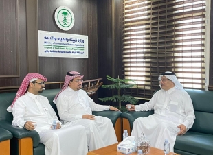 آل عطيف يستقبل نائب رئيس شركه أرامكو السعوديه 
