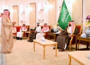سموُّ نائبِ أميرِ منطقة جازان يزورُ فرسانَ ويلتقي مشائخَ وأهاليَ المحافظة