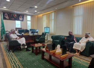 مدير عام فرع وزارة الموارد البشرية والتنمية الاجتماعيةبجازان  يستقبل رئيس جمعية احسان لحفظ النعمة ويتسلم التقرير السنوي